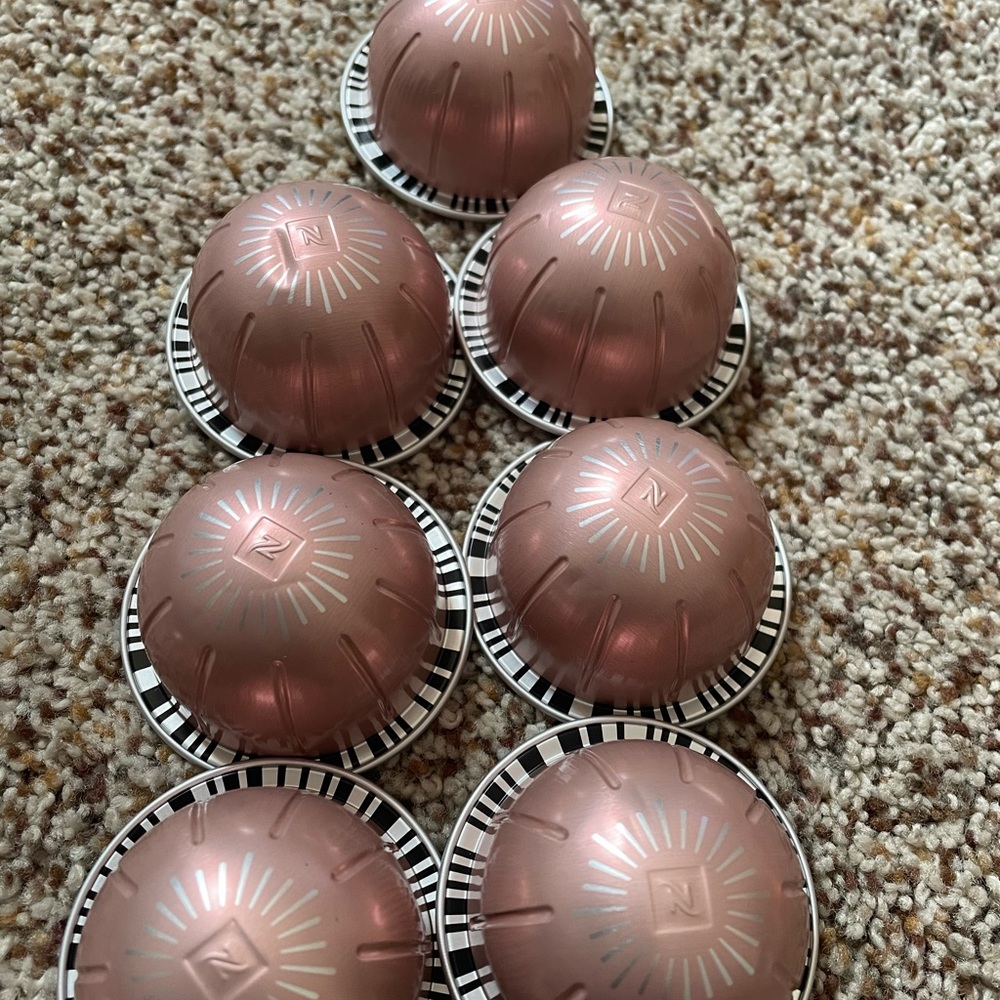 Nespresso Vivida VERTUO pods w/ B12✨NEW✨(loose no box)